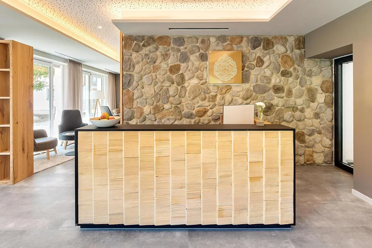 Hotel Kuehberg Oberstdorf 4*,
