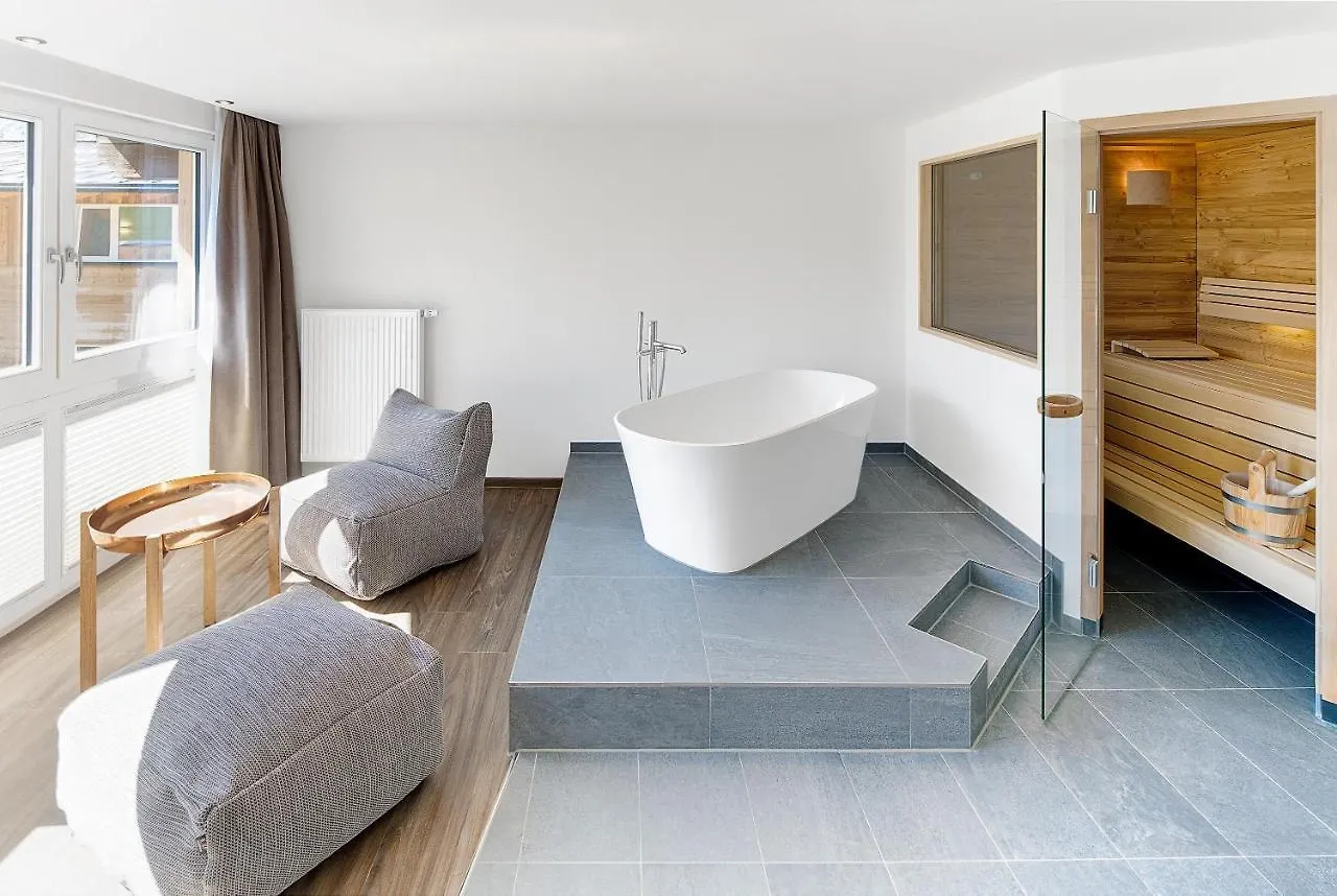 Hotel Kuehberg Oberstdorf 4*,  Germany